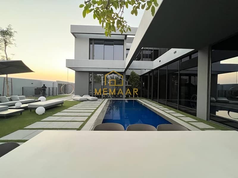 6-bedroom villa for sale in Massar Al-Sharjah / private pool / privte elevator / 5% down payment