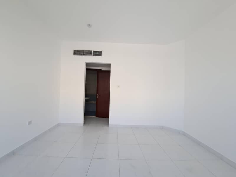 Spacious Offer 1 month free with balcony// Luxury 1BHK Apartment just 23k // Full Family Building Muwaileh