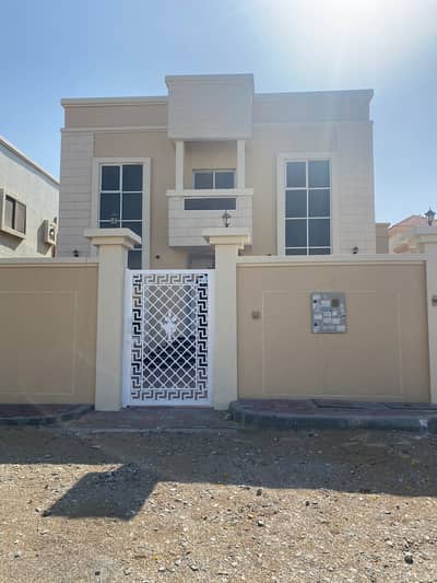 5 Bedroom Villa for Sale in Al Hamidiyah, Ajman - Villa for sale in Ajman, Al Hamidiya, the first inhabitant, close to Al Hamidiya Dental Hospital and the Sports Park, excellent location, at a snapsho