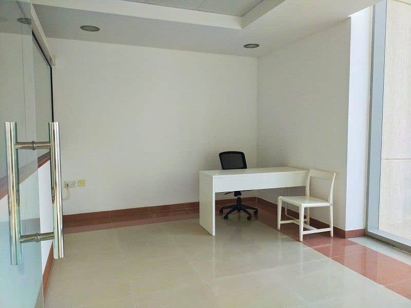 Fully Fitted Office | Vacant | Spacious Living