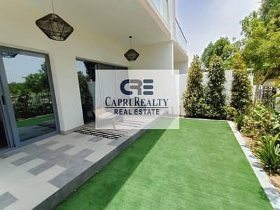 4 Bedroom Villa for Sale in DAMAC Hills, Dubai - Stunning views of a mesmerizing golf course |  Rooftop terrace |  Outdoor food market