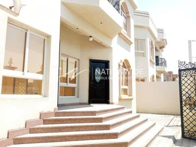 5 Bedroom Villa for Rent in Mohammed Bin Zayed City, Abu Dhabi - Ready To Move In Spacious Villa With Majlis