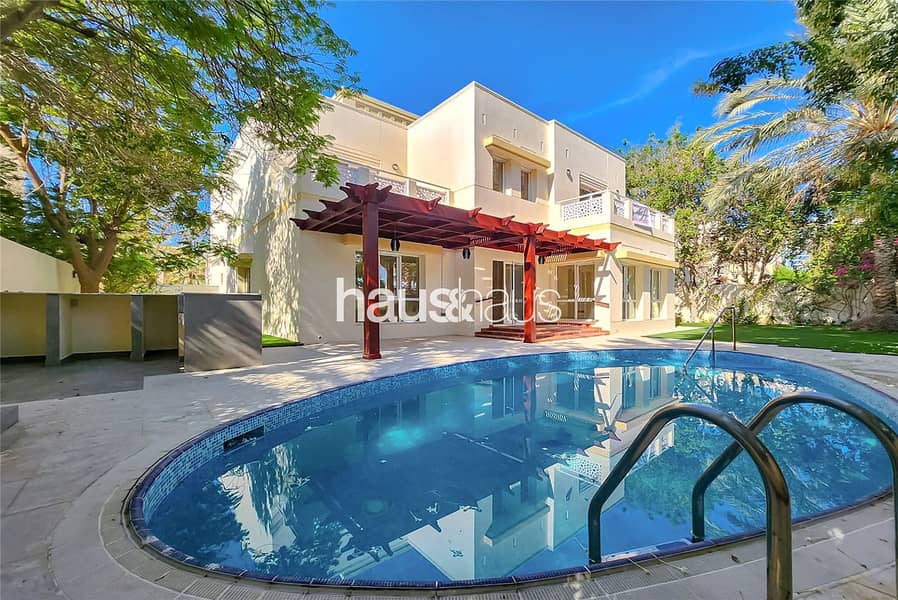 Smart home | Fully upgraded | Private pool