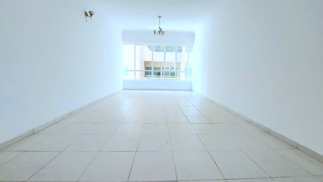شقة في شارع التعاون الجديد التعاون 2 غرف 34998 درهم - 6599328