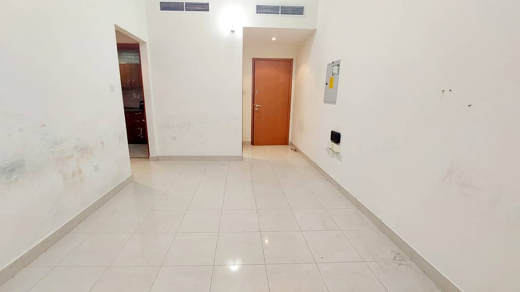 شقة في الحمریة بر دبي 1 غرف 43000 درهم - 6486108