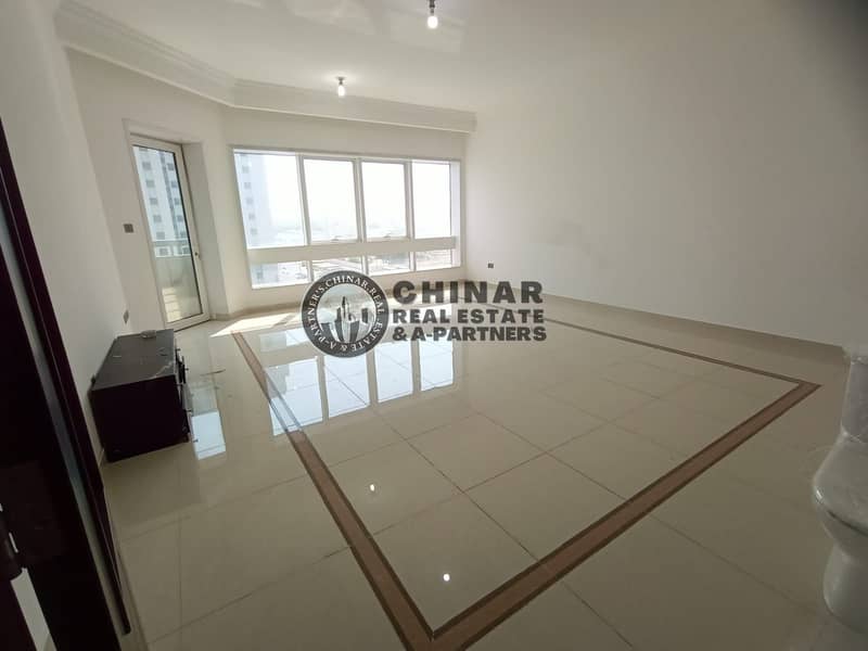 Квартира в улица Аль Наджда, 2 cпальни, 70000 AED - 6512532