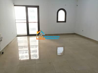 فلیٹ 3 غرف نوم للايجار في شارع الفلاح، أبوظبي - شقة في شارع الفلاح 3 غرف 65000 درهم - 6600359