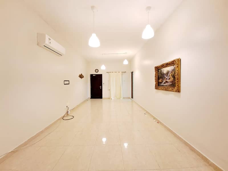 Квартира в Аль Шамха, 3 cпальни, 50000 AED - 6600645