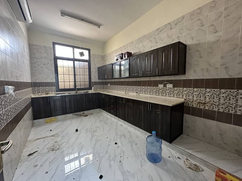Superb 3 Bedrooms Hall with Maid room in Villa at Baniyas East