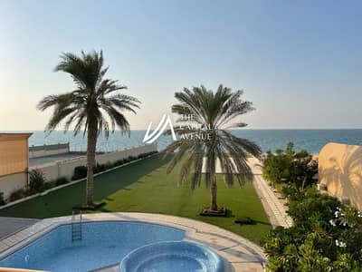 فیلا 4 غرف نوم للبيع في قرية مارينا‬، أبوظبي - Beach Front | Luxurious Royal Villa | Buy Now!