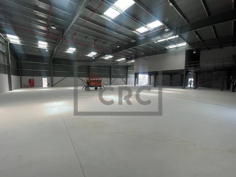 位于迪拜投资园区（DIP），2期 的仓库 5200000 AED - 6581325