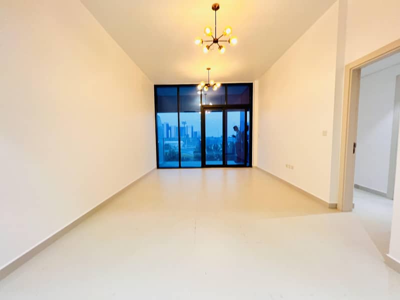 شقة في الجداف 1 غرفة 63000 درهم - 6603836