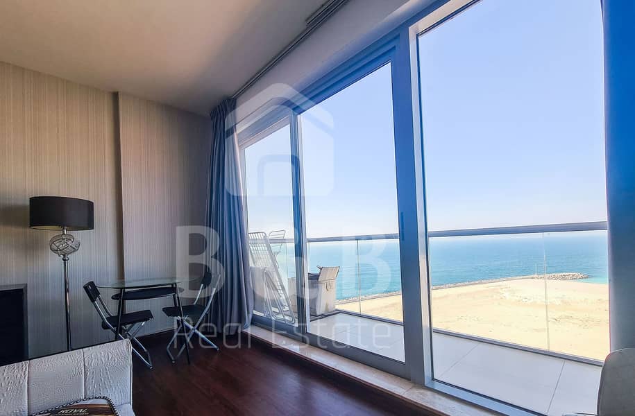 Fully Furnished Sea View Studio - Wooden Floors