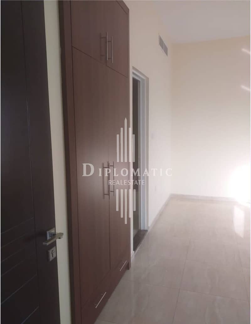 Квартира в Аль Майрид, 3 cпальни, 35000 AED - 6604116