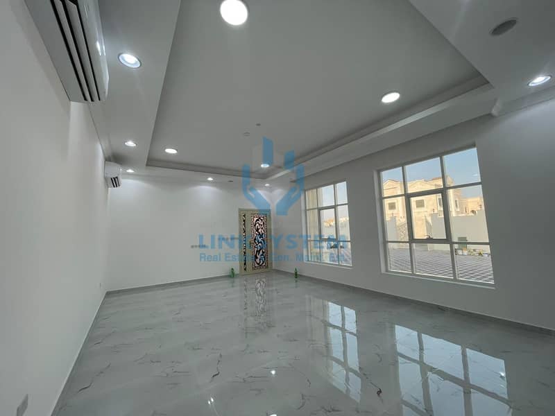 New nice villa for rent in shubat Al watah