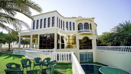 8 Bedroom Villa for Rent in Emirates Hills, Dubai - LUXURIOUS 8 BR + ELEVATOR + CINEMA HALL