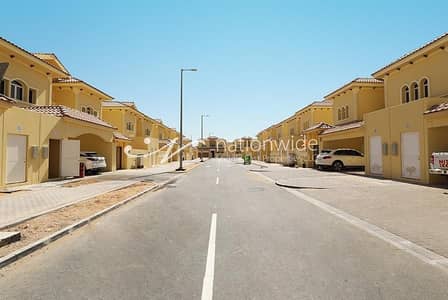 4 Bedroom Villa for Sale in Baniyas, Abu Dhabi - Massive Family House Waiting for Its Owner
