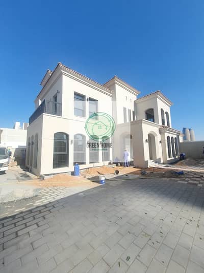 Modern villa for rent - new - first inhabitant - Abu Dhabi - Al Nahyan area - Al Mamzar - 5 master rooms - 300,000 thous