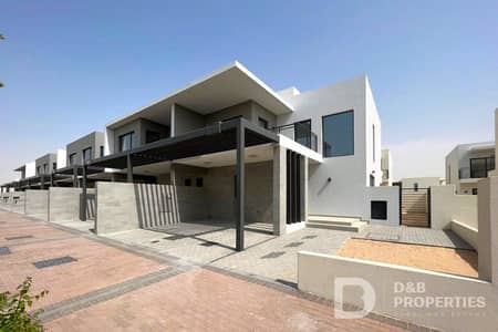 Corner Unit | Tenanted | Back to Back | Resale