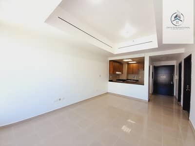 شقة 2 غرفة نوم للايجار في شارع إلكترا‬، أبوظبي - شقة في شارع إلكترا‬ 2 غرف 65000 درهم - 6586184