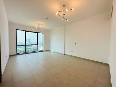 شقة 3 غرف نوم للايجار في بر دبي، دبي - شقة في بناية النصر 2 عود ميثاء بر دبي 3 غرف 109989 درهم - 6607244