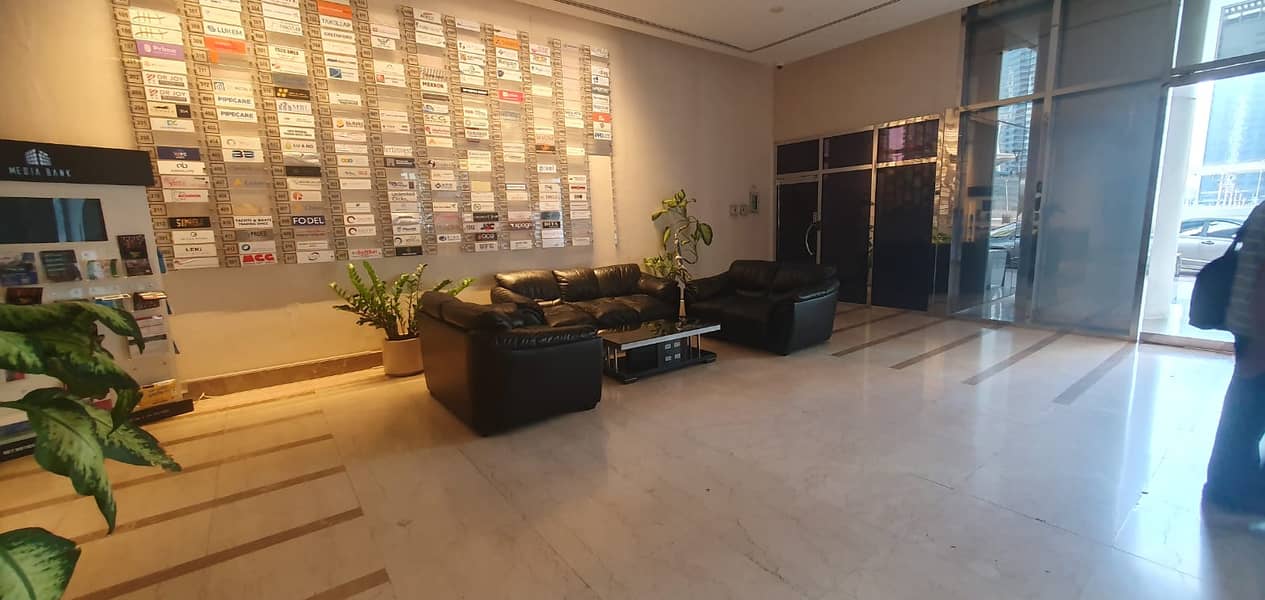 Fully Fitted |with partition|on midle floor |near to metro