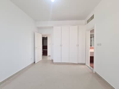 3 Bedroom Apartment for Rent in Al Wahdah, Abu Dhabi - Specious three bedroom hall