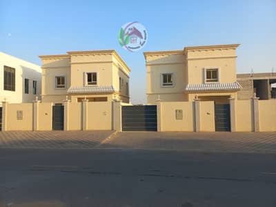 3 Bedroom Villa for Sale in Al Zahya, Ajman - At a snapshot price, including registration fees, and without annual fees, a villa near the mosque, with super deluxe finishes, and a personal buildin