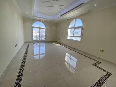 فیلا 9 غرف نوم للايجار في مدينة شخبوط (مدينة خليفة ب)، أبوظبي - فيلا تاني ساكن مدخل مستقل حوش مركزي  ملحق  خدمات  تشطيب  ممتاز