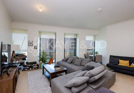 2 Bedroom Flat for Sale in Downtown Dubai, Dubai - Sea View | Corner Layout | Connection to Dubaimall