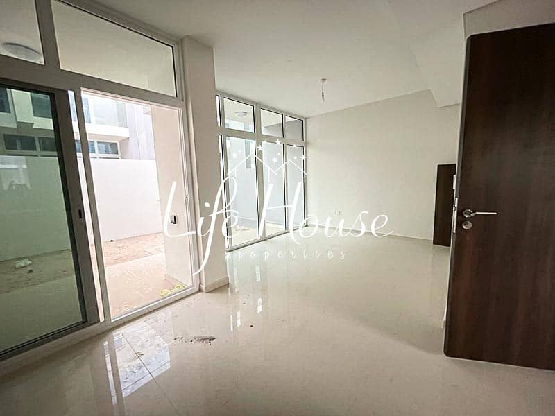 Таунхаус в Дамак Хиллс 2，Альбизия, 3 cпальни, 950000 AED - 6612928