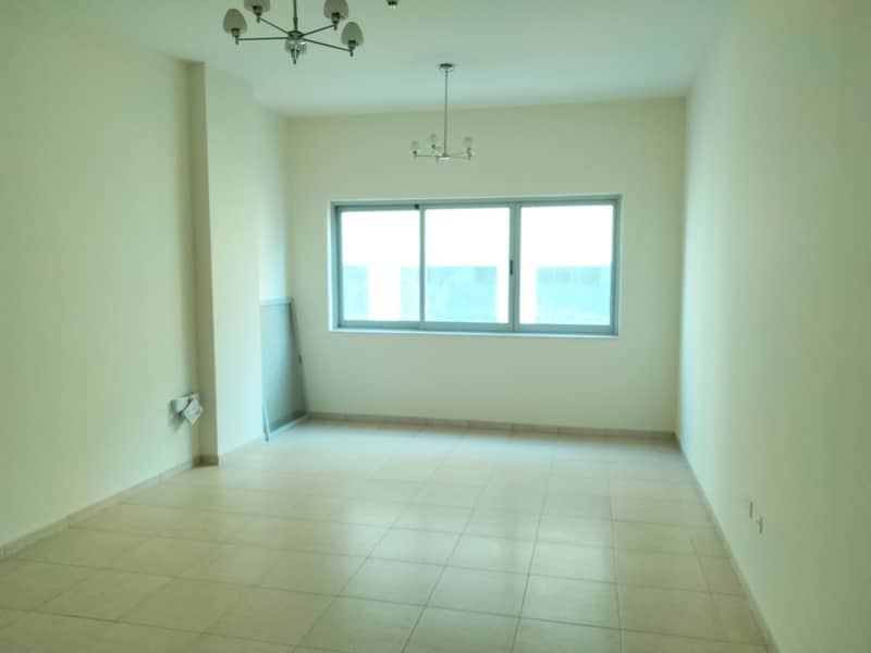 Close Rigga Metro/Free Chiller AC,Gas,Gym,Pool,Parking/ Luxury 2-BR Master,Wardrobes,Balcony/ Only for family