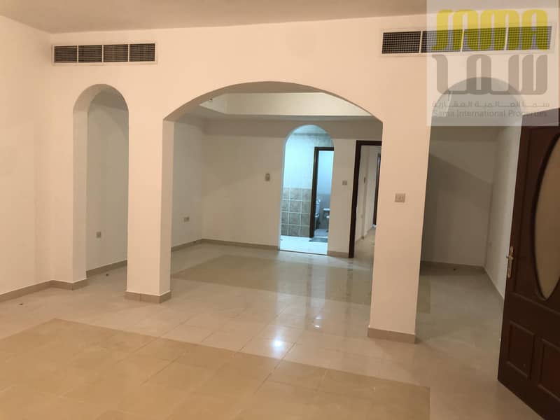 For rent villa in Mushrif 7br 150k