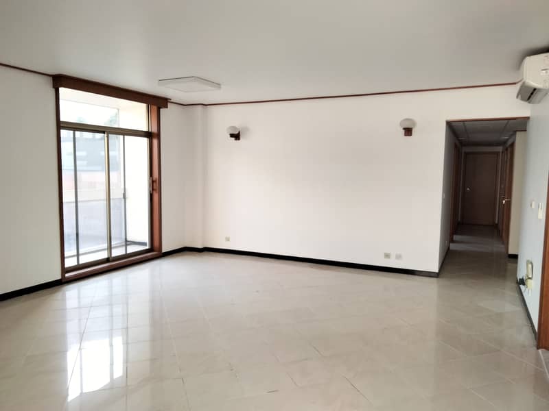 Cheapest Offer/Free Parking/ Nice 3-BR with Master,Balcony/ Close to Al Ghurair Center