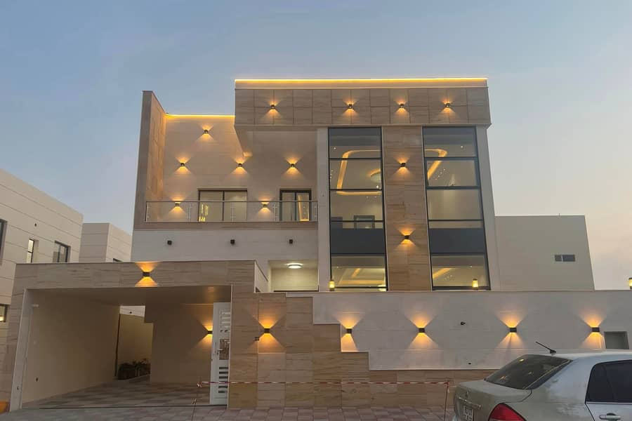 At a snapshot price and without down payment, a modern villa near the mosque is one of the most luxurious villas in Ajman, with a super deluxe buildin