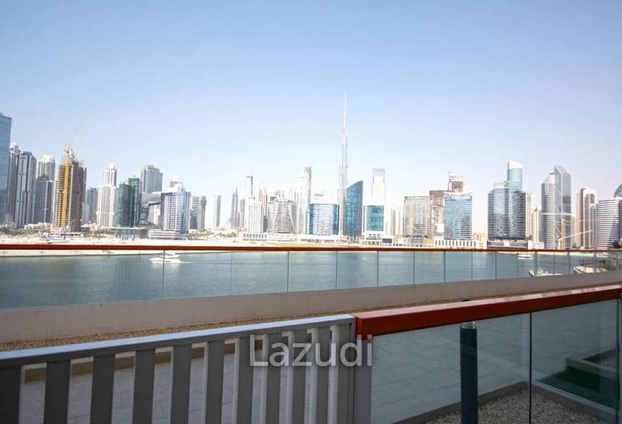Khalifa and Canal View | Spacious | Luxurious
