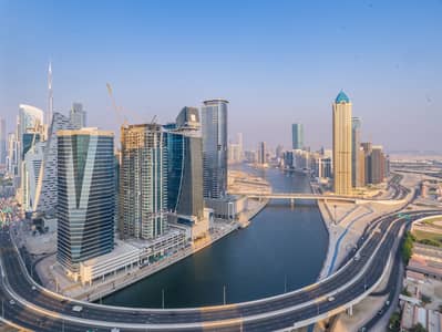 2 Bedroom Flat for Rent in Business Bay, Dubai - Jaw-dropping Canal and Skyline Views, Close to DT