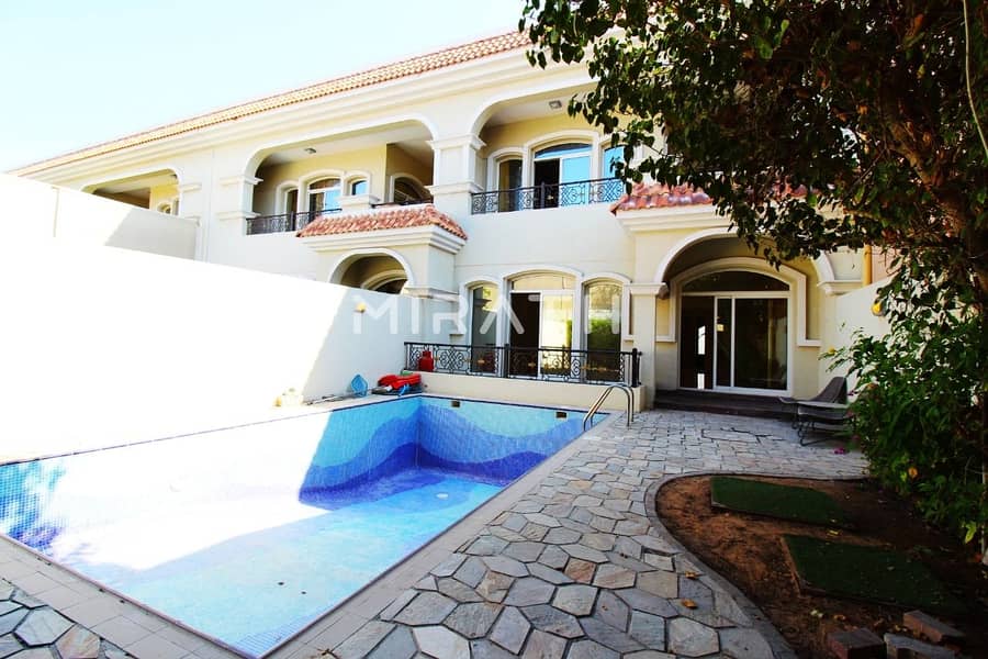 Astonishing 5BR Villa | Private Pool & Garden