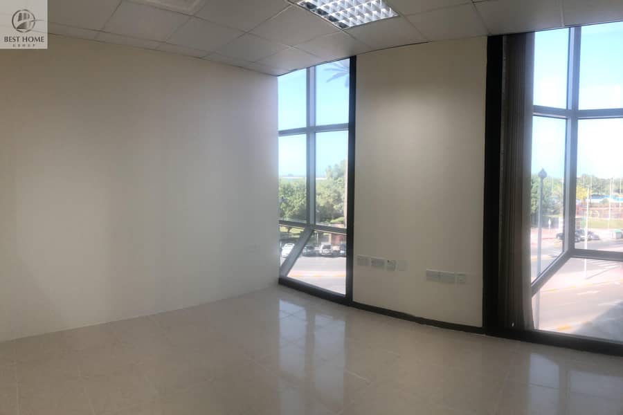 Офис в Аль Хосн，Здание Корниш, 17069 AED - 6075040