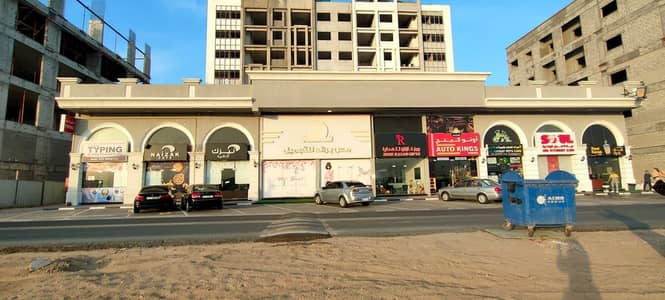 Office for Rent in Al Jurf, Ajman - A large office for rent, with an area of ​​5000 square feet, for rent in the entire building area, suitable for a medical clinic, gym, or billiard hal