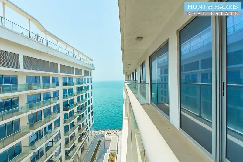 High Floor Unit - Vacant - Courtyard and Sea Views