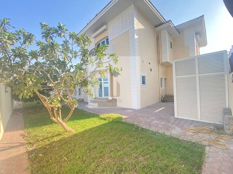 INDEPENDENT VILLA GREAT FAMILY SPACE WITH GARDEN