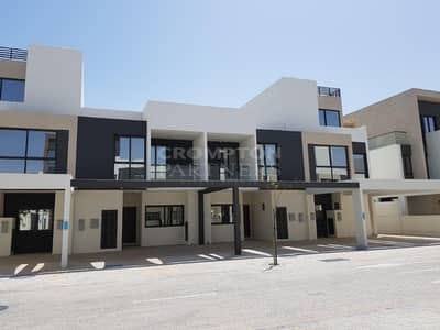 3 Bedroom Townhouse for Rent in Al Matar, Abu Dhabi - Beautiful Faya Home | Garden | Great Community