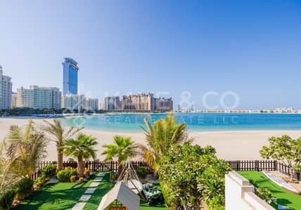 4 Bedroom Townhouse for Sale in Palm Jumeirah, Dubai - Sea View | Broad Balconies | Maid and Study|Rented