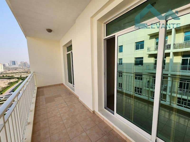 Huge Balcony| Well-Maintained 1BR for rent