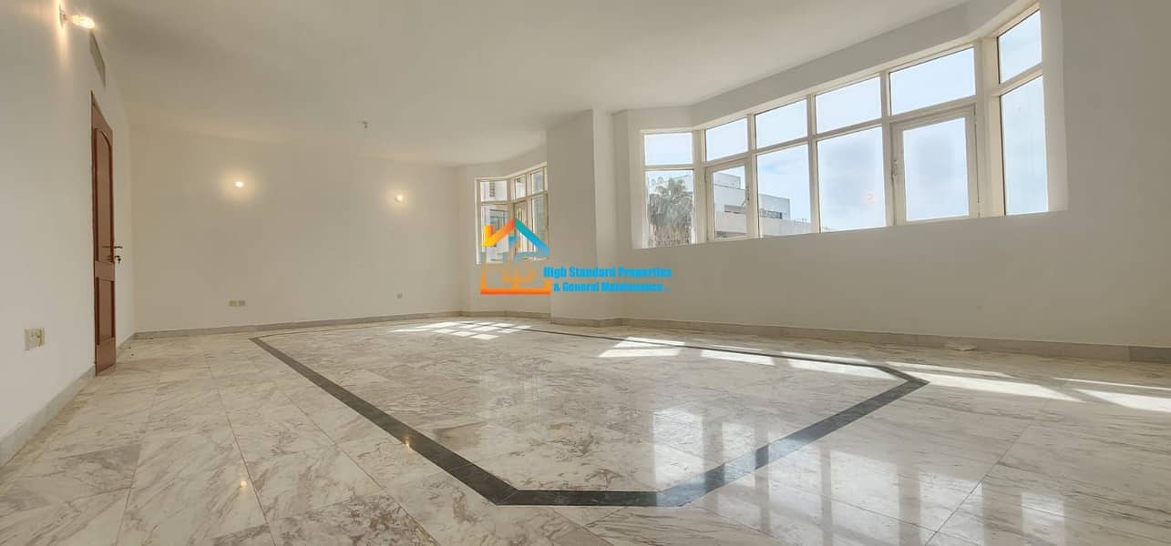 Квартира в Аль Манасир, 4 cпальни, 95000 AED - 6601350