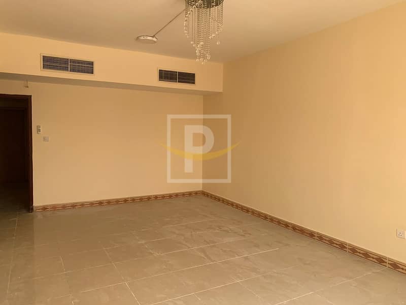 Квартира в Аль Маджаз，Аль Маджаз 3，Аль Маджаз Тауэр, 2 cпальни, 300000 AED - 6318404