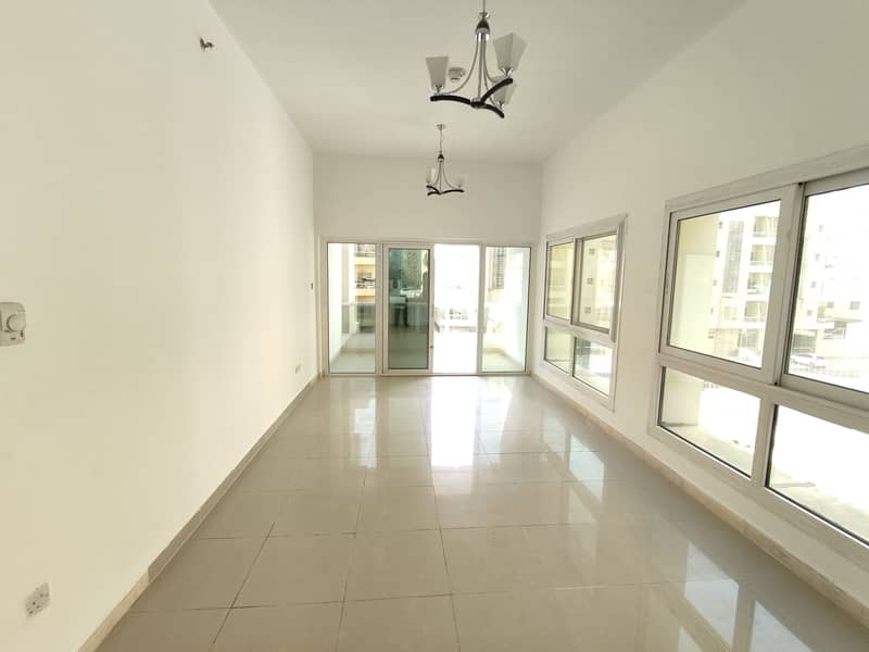 Direct from Owner)) Huge 2/BHK with Both Master, Big Balcony, Wardrobes, Free Facilities