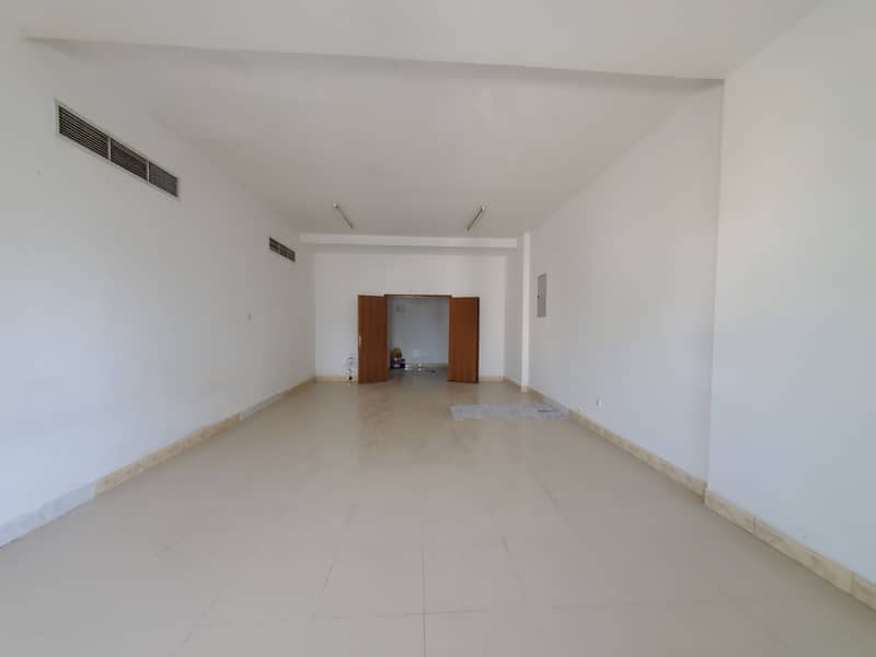 LAST UNIT NO DEPOSIT,,,, 1BHK CENTERL AC WITH BALCONY IDEAL LOCATION FULLY SUNLIGHTED JUST IN 22K