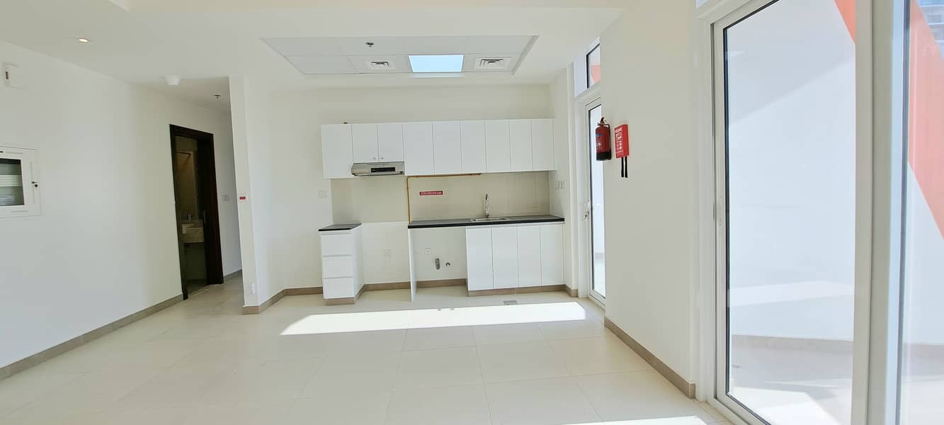 Grab the Deal !! Stunning Quality Finishing!! 2Bedroom Hall!!Excellent Location!! Gym Swimming pool All Amenities free